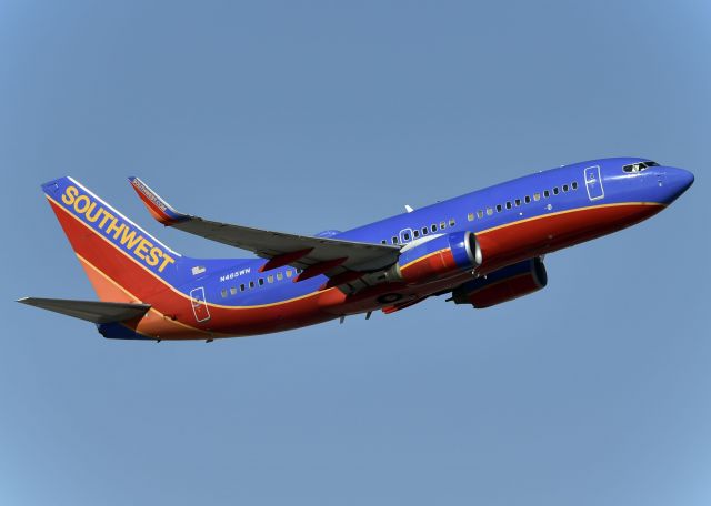 Boeing 737-700 (N465WN)
