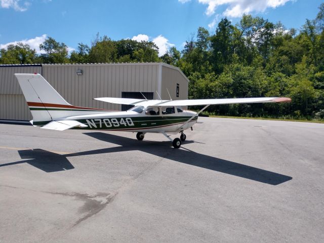 Cessna Skyhawk (N7094Q)