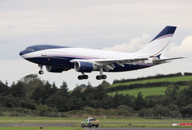 Airbus A310 (HZ-NSA) - al-atheer aviation a310-304 hz-nsa landing at shannon from riyadh 30/8/20.