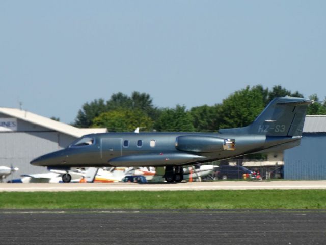 Learjet 24 (HZS3)