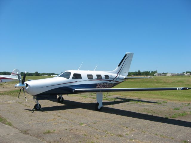 Piper Malibu Mirage (N9280K) - N9280K @ KHKS