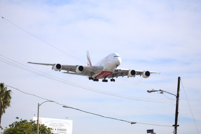 Airbus A380-800 (A6-EVG)