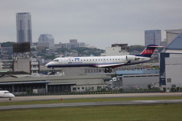 Canadair Regional Jet CRJ-700 (JA11RJ)