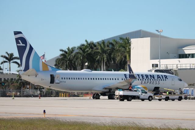 Boeing 737-800 (N917XA) - BBQ2150 RSW-HAV 12/3/24