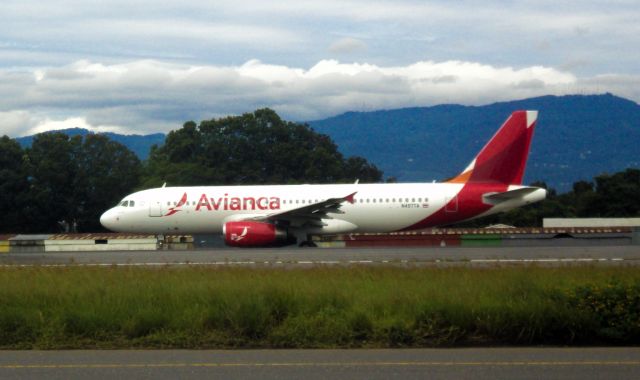 Airbus A320 (N497TA)