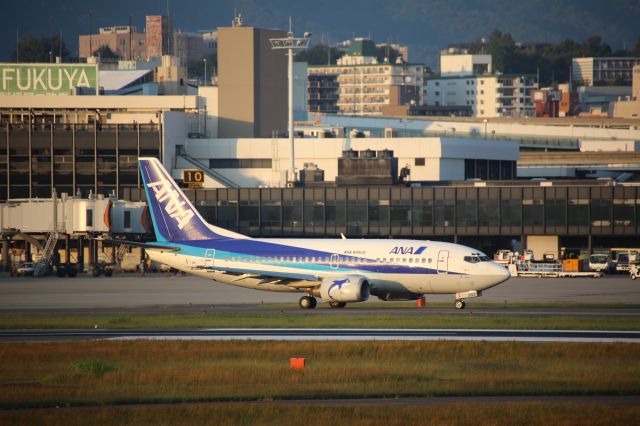 Boeing 737-500 (JA353K)