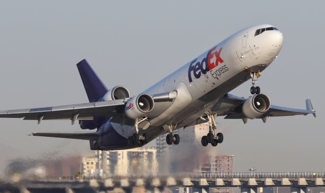 Boeing MD-11 (N643FE)