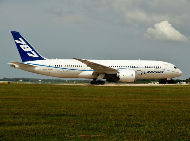 Boeing 787-8 (N7874) - Conducting test flights in BQN!