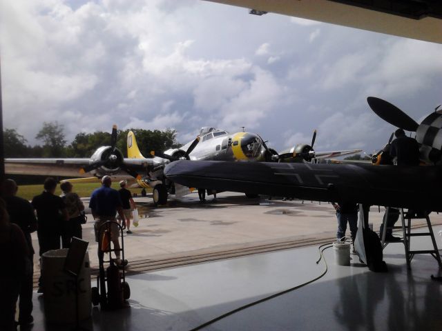 Boeing B-17 Flying Fortress (48543Q) - CHUCKIE w/ N447FW @ 42VA 2013