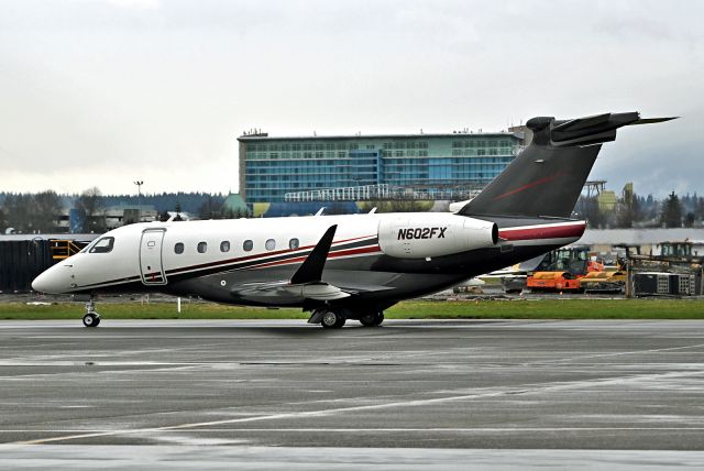 Embraer Legacy 550 (N602FX)