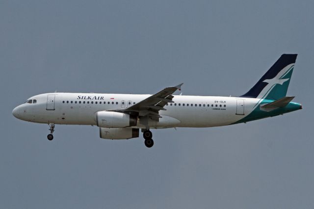 Airbus A320 (9V-SLK)