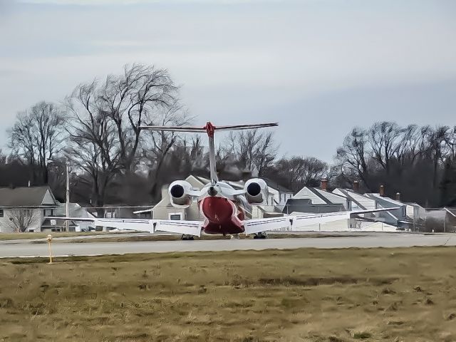 Embraer ERJ-135 (N804CE) - Powell avenue loop