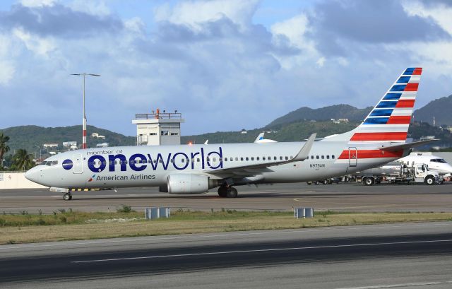 Boeing 737-800 (N973AN)