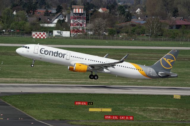 Airbus A321 (D-AIAI) - taka of at DUS/EDDL RWY 23L