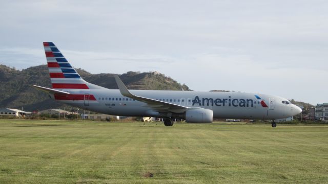 Boeing 737-800 (N931AN)