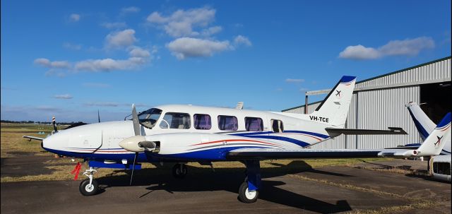 Piper Navajo (VH-TCE)