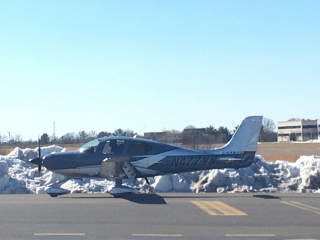 Cirrus SR-22 (N477WW) - N477WW (SR22) arriving at Wings Field (KLOM)br /Photo Date: March 7, 2021