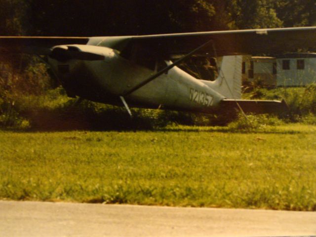 Cessna Skywagon 180 — - C-180 tail dragger tied down next to seaplane canal at Westwego Airport. Just needs a little work.