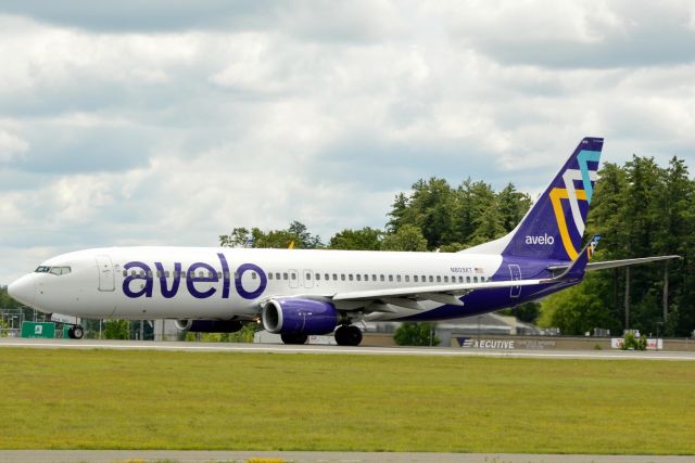 Boeing 737-800 (N803XT) - Avelo 604 heading to Raleigh Durham Wednesday June 21 Avelo stated service to Raleigh Durham