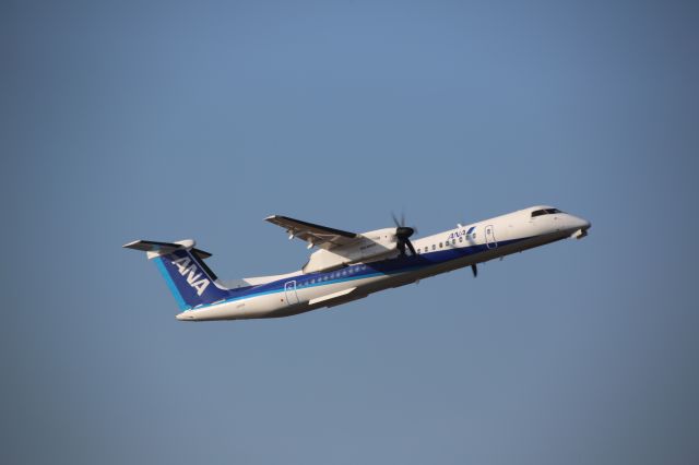 de Havilland Dash 8-400 (JA859A)