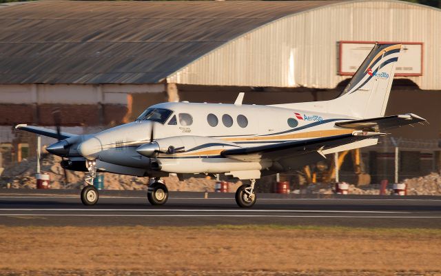 Beechcraft King Air 90 (PR-DLA)