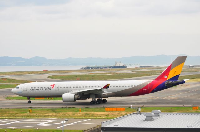 Airbus A330-300 (HL7746)