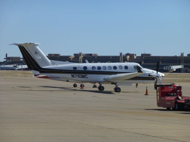 Beechcraft Super King Air 300 (N710MC)