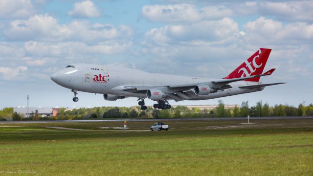 Boeing 747-200 (ER-BBC)