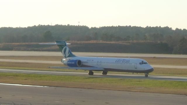 Boeing 717-200 (N951AT) - The last Air Tram 717-200 I will see taxing to runway 23R.  Taken December 11, 2014.