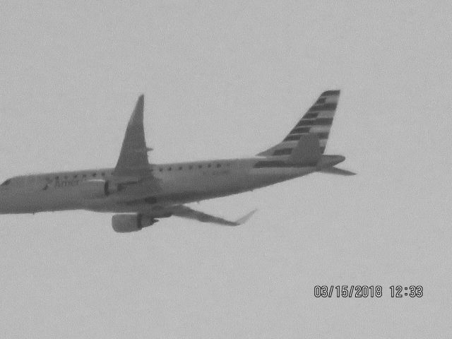 Embraer 175 (N253NN)