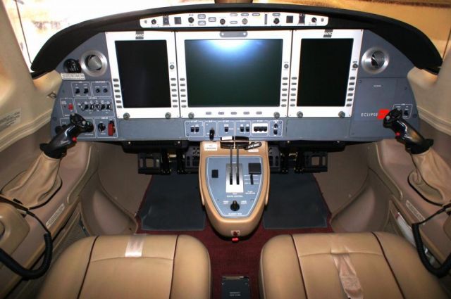 Eclipse 500 (N816KD) - N816KD  Interior