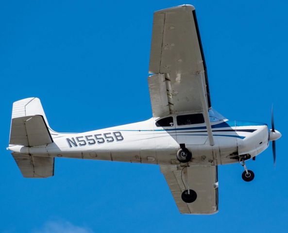 Cessna Skylane (N5555B) - New aircraft on data base 