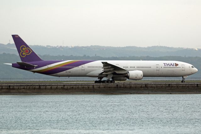 BOEING 777-300 (HS-TKD)
