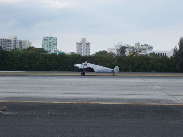 Beechcraft 18 (N749T)