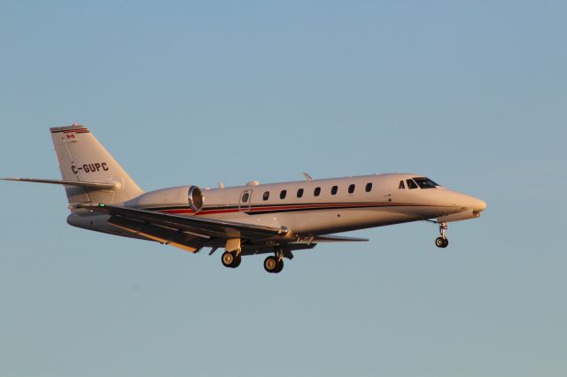 Cessna Citation Sovereign (C-GUPC) - November 25, 2015