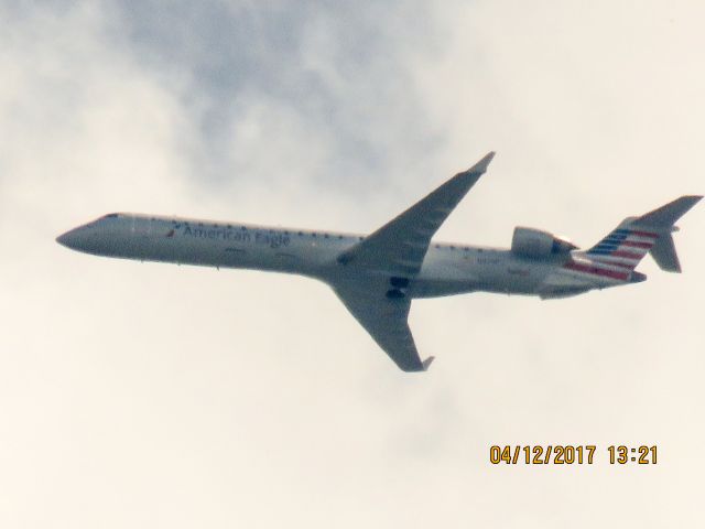 Canadair Regional Jet CRJ-900 (N909FJ)