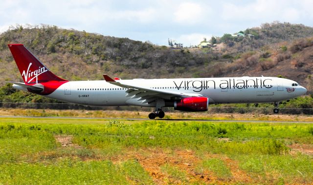 Airbus A330-300 (G-VRAY)