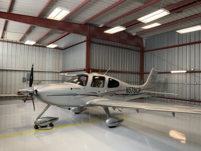 Cirrus SR-22 (N578CP)