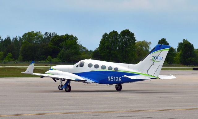 Cessna Chancellor (N512K) - Cessna 414A Chancellor N512K in Charlevoix 