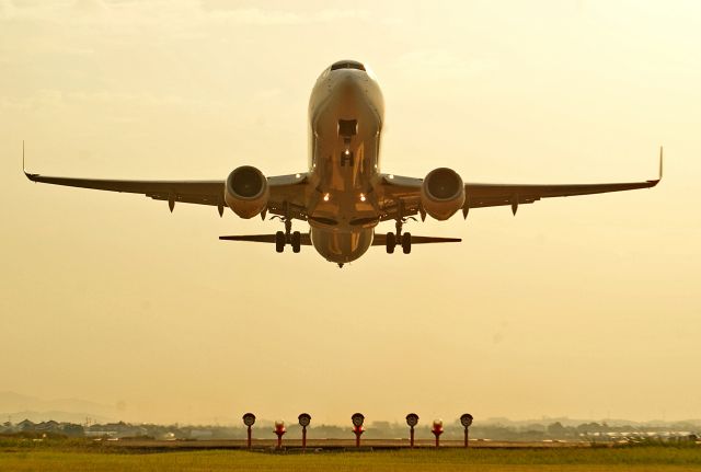 Boeing 737-700 (JA322J)