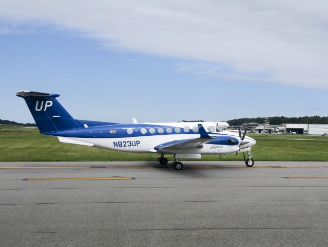 Beechcraft Super King Air 350 (N823UP) - 21 AUGUST 2015