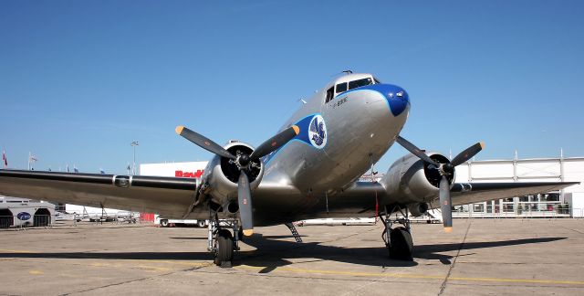 Douglas DC-3 (F-BBBE) - Douglas DC-3C, Paris Le Bourget (LFPB-LBG) Air Show in june 2011