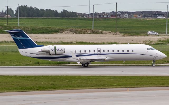 Canadair Regional Jet CRJ-200 (C-GSLL)