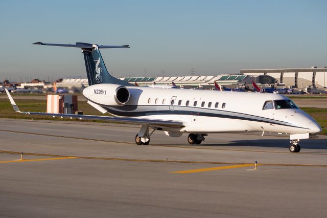 Embraer Legacy 600/650 (N226HY)
