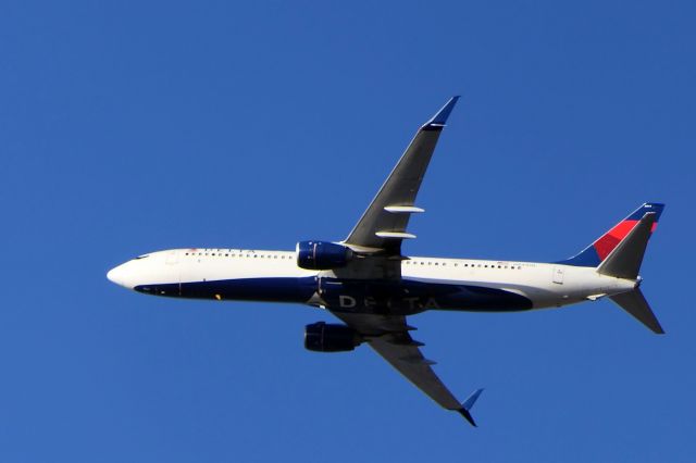 Boeing 737-900 (N841DN)