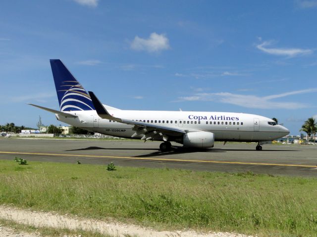 Boeing 737-700 (HP-1520CMP)