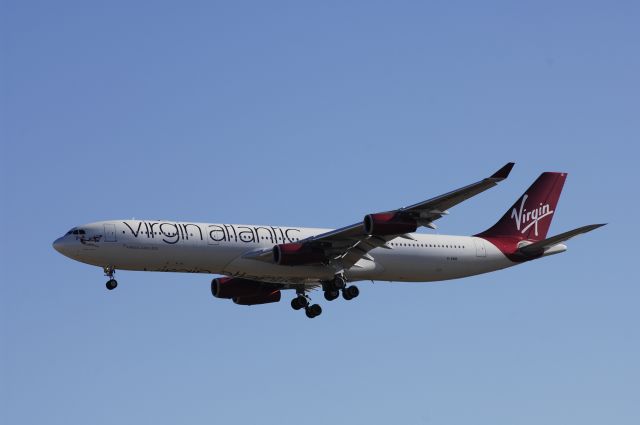 Airbus A340-300 (G-VAIR) - Final Approach to Narita Intl Airport Rwy34L on 2012/12/11