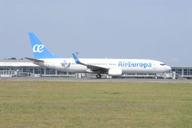 Boeing 737-800 (EC-MJU) - EC-MJU Ready To TakeOff From LEVX To LEMD. 28-08-2021