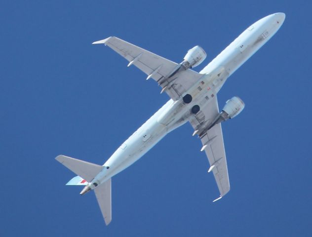 Embraer ERJ-190 (C-FNAW) - Taken from my front yard in Leaside.