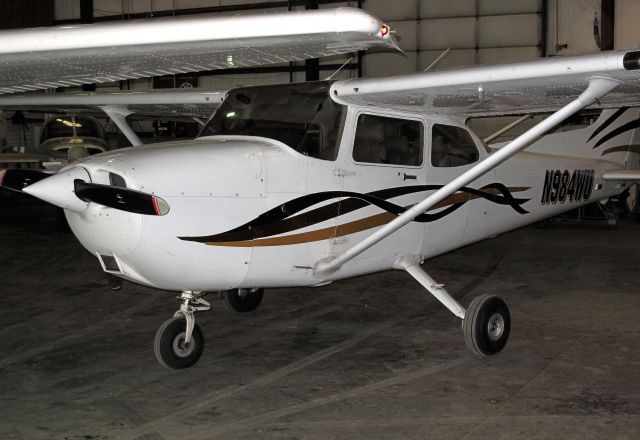 Cessna Skyhawk (N984WU) - Great flight school at Moore Aviation!